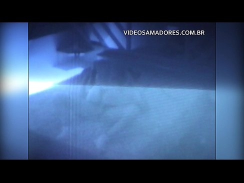❤️ Vīrs filmē, kā sieva drāž kaimiņu, un uzzina, ka viņš ir rokgājējs ❤❌ Duršanās video pie porno lv.pi-porno.ru ❌️